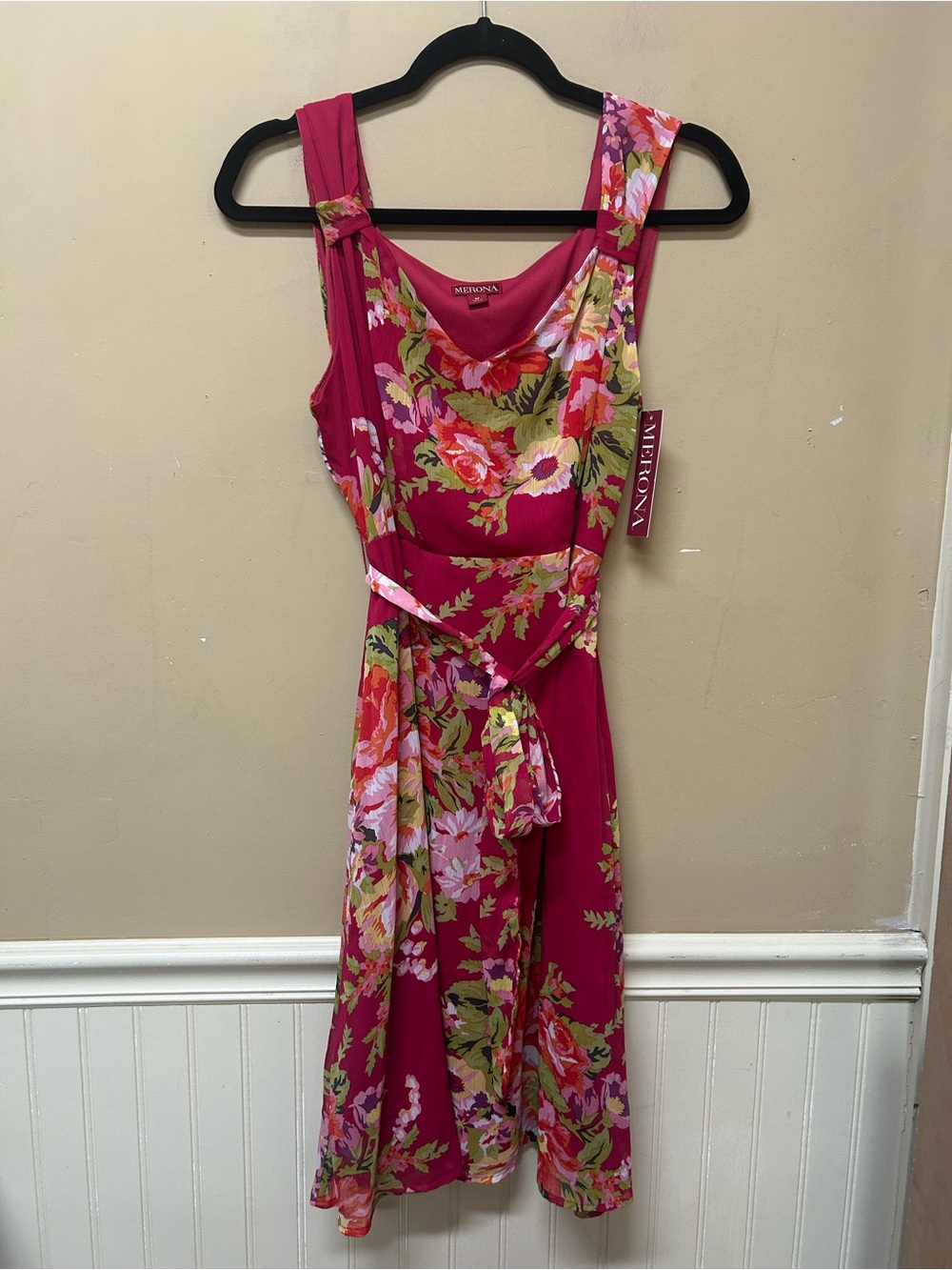 Merona Berry Pink Floral Sleeveless Dress Size M NWT